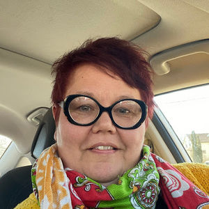 Meet your Posher, Dana